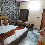 Hotel Divya