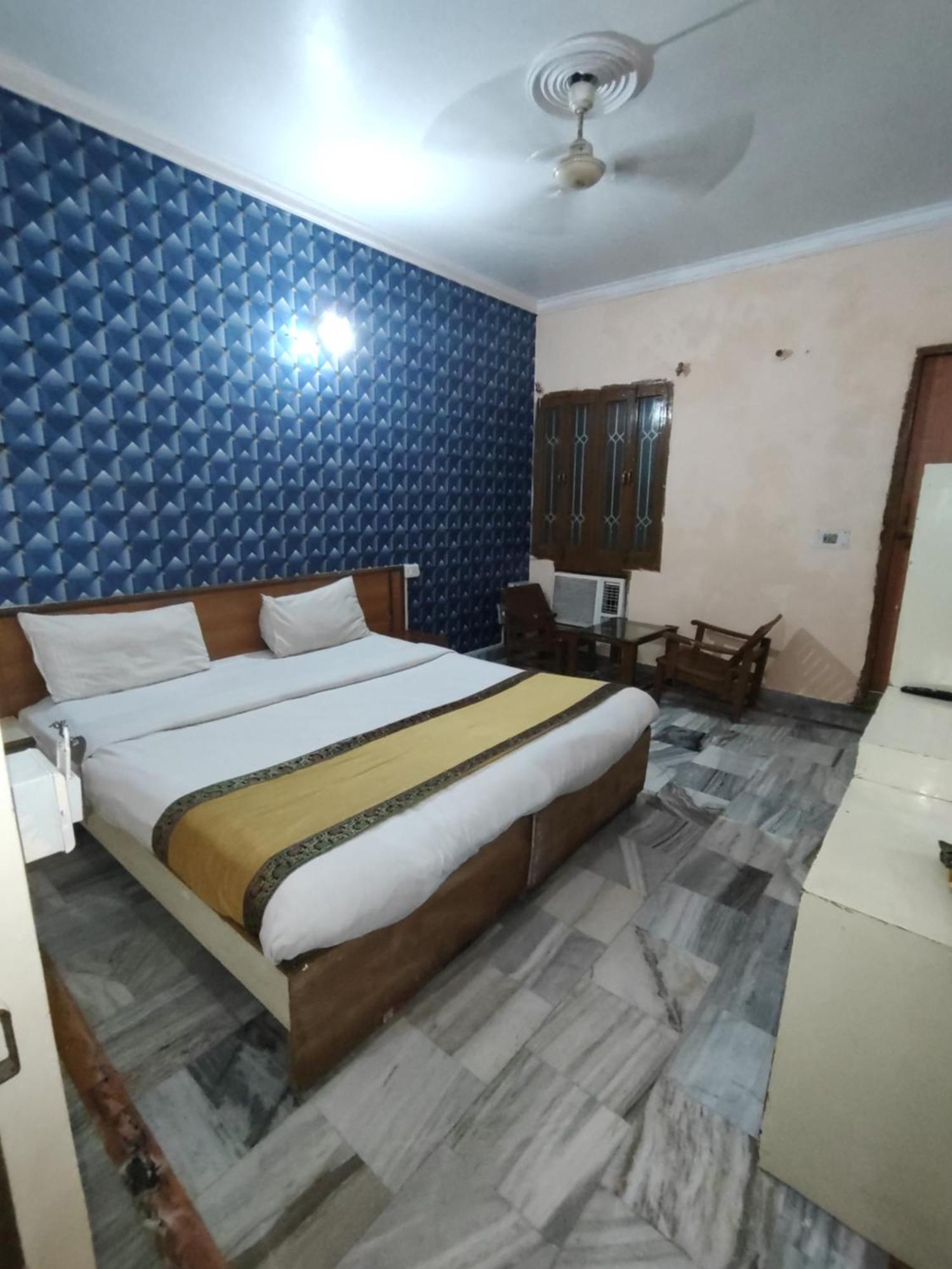 Divya Hotel Varanasi